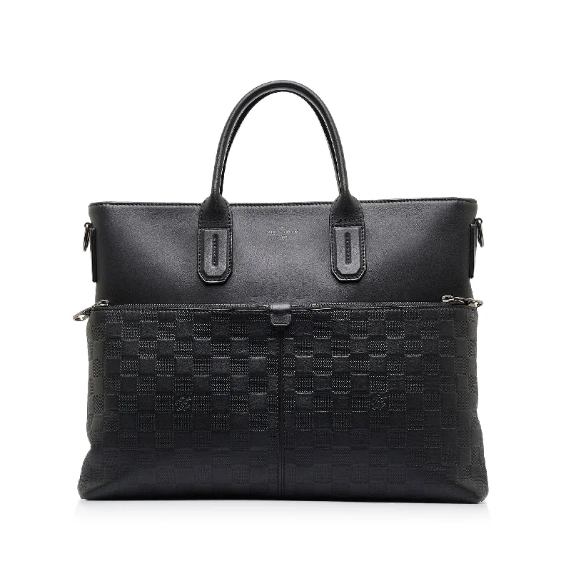 Ladies Louis Vuitton Capucines bags with gold - toned hardwareLouis Vuitton 7 Days A Week Black Damier Infini