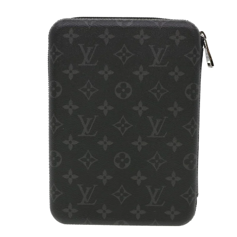 Louis Vuitton Speedy bags in monogram canvas for a classic lookLouis Vuitton Gray Canvas Zippy wallet wallet accessories