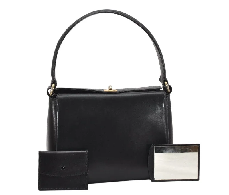 Women Gucci backpacks with a luxurious leather finishAuthentic GUCCI Vintage Shoulder Hand Bag Purse Leather Black 4916K