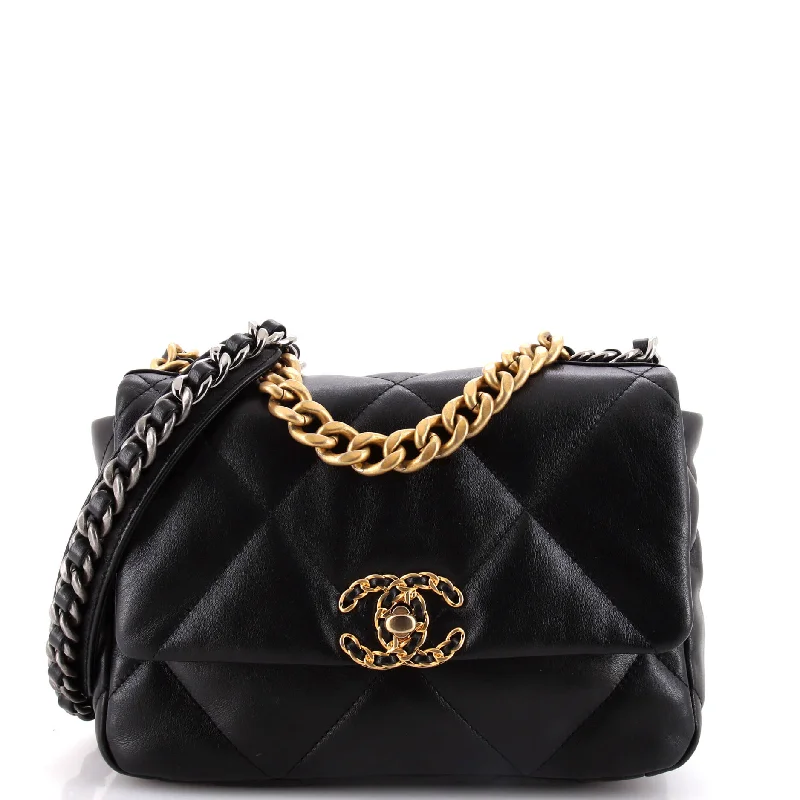 19 Flap Bag Quilted Leather Medium