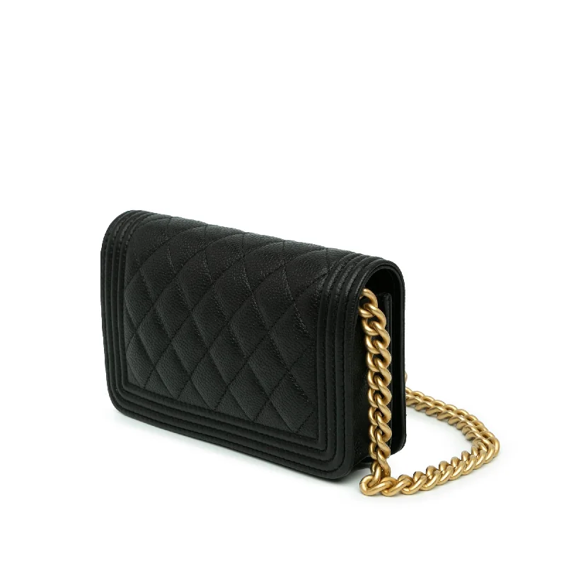 Chanel Quilted Leather Shoulder Bag for FashionistasChanel Quilted Caviar Boy Wallet on Chain (zDpkSM)