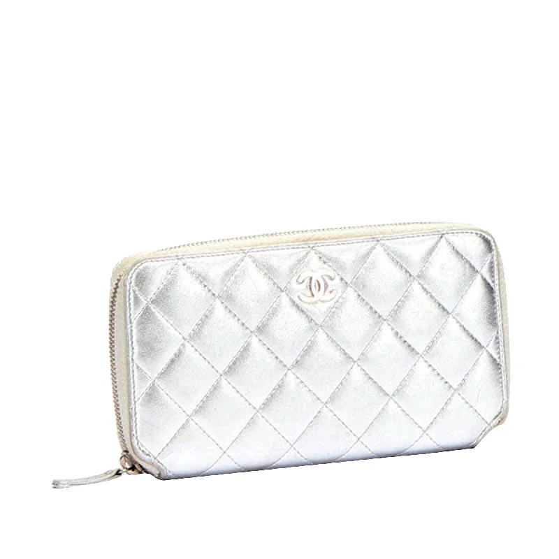 Chanel leather bags for everydChanel Quilted CC Metallic Lambskin Zip Around Wallet (PZSTv5)