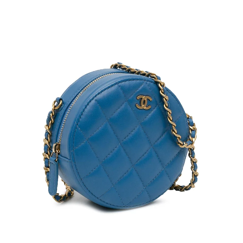 Chanel bags with iconic gold chainsChanel Quilted Lambskin Round Clutch with Chain (Imo8ot)