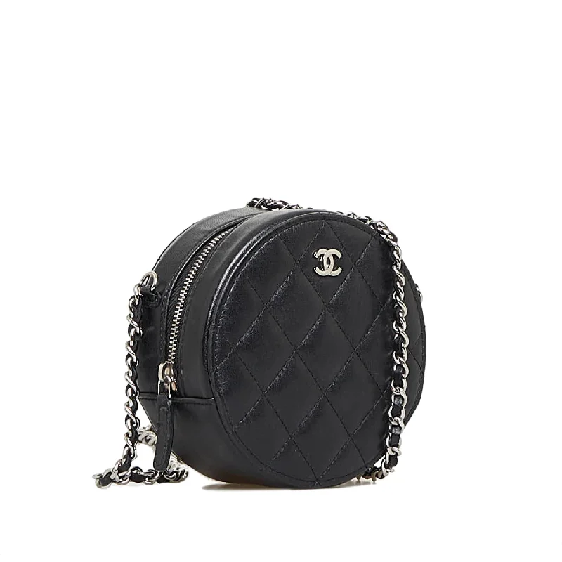 Chanel bags for women with minimalist styleChanel Round As Earth Crossbody (3Gnjsk)