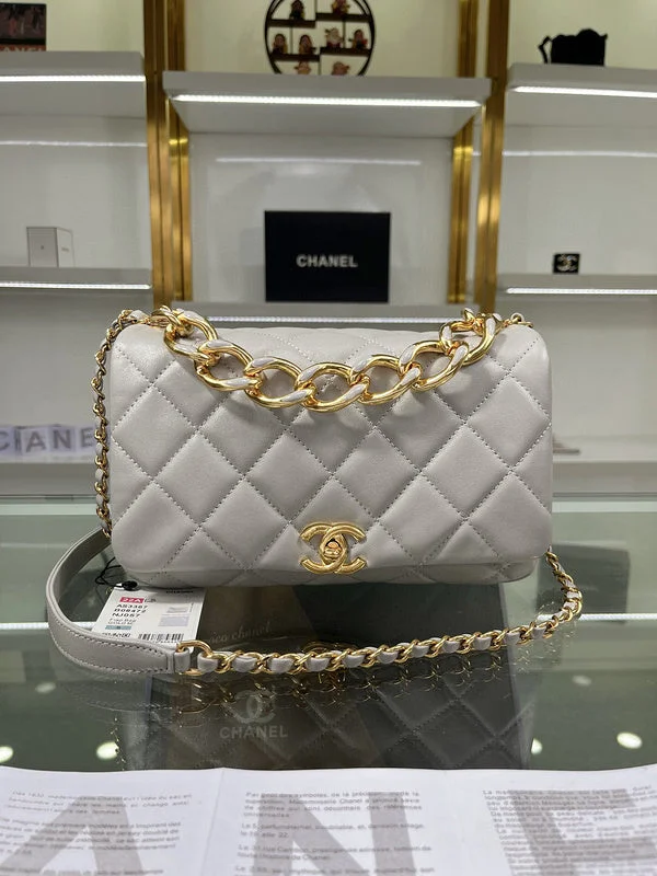 Chanel All - Match Handbag for Versatile StylingWF - Chanel Bags - 3039