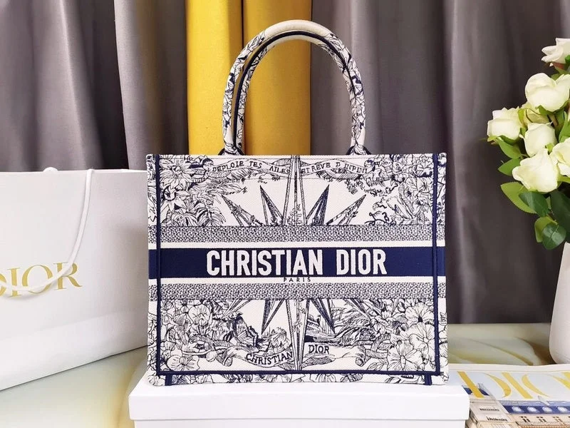 Christian Dior handbags with a removable shoulder strap for versatilityDior Bag