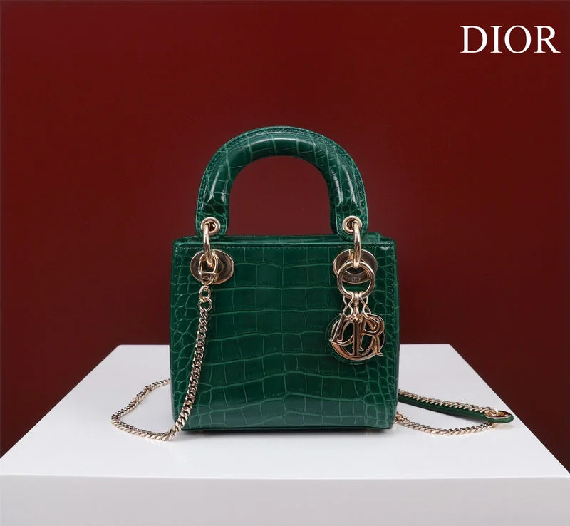 Luxury Christian Dior crossbody bags with a chain - link strapDior Bag