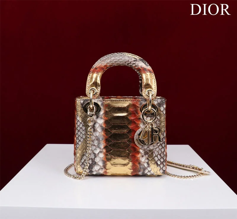 Christian Dior bags with a detachable coin purse insideDior Bag