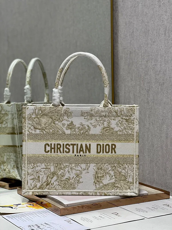 Stylish Christian Dior shoulder bags with a tassel - adorned zipperDior Bag