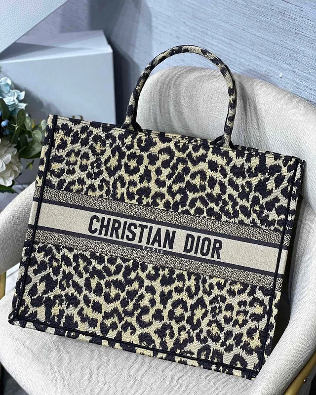 Christian Dior crossbody bags with a front - flap pocket for easy accessDior Bags -The Arid Bag Shop Bags - 355