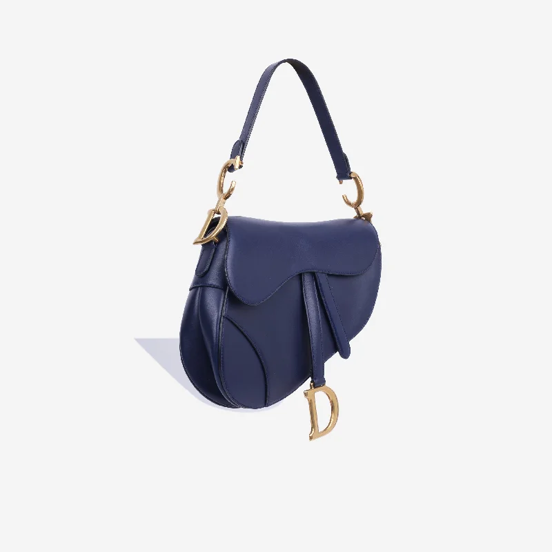 Stylish Christian Dior shoulder bags with a tassel - adorned zipperDior - Medium Saddle Bag