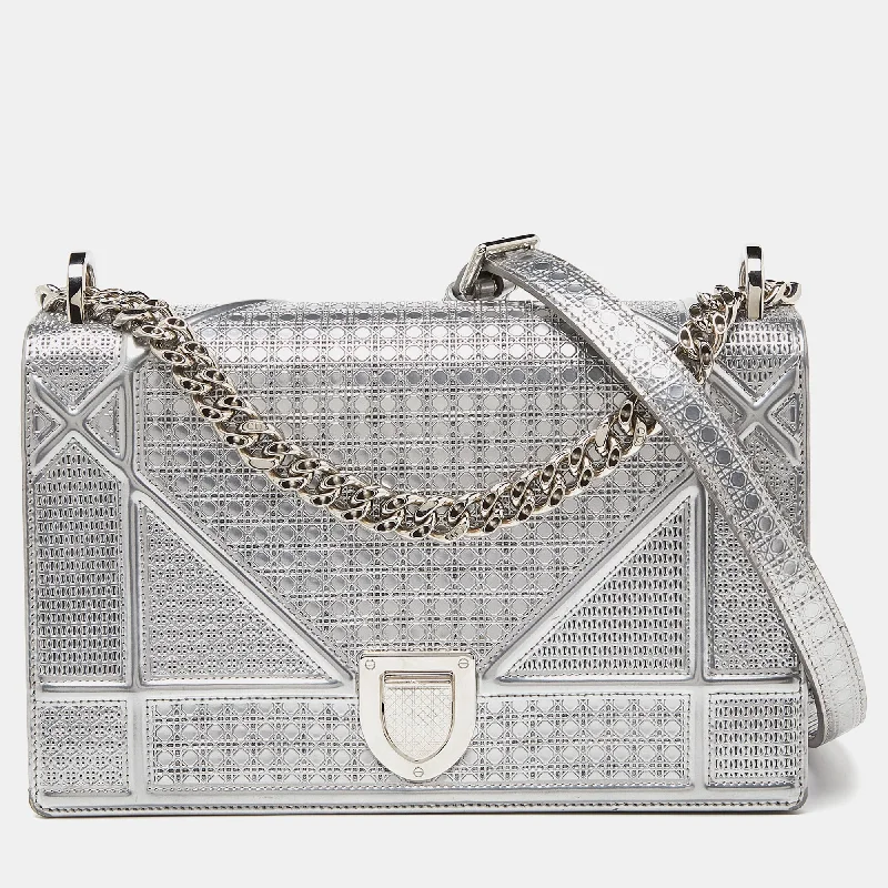 Christian Dior Saddle bags with a patent leather finish for a shiny lookDIOR Silver Microcannage Patent Leather Medium ama Flap Shoulder Bag