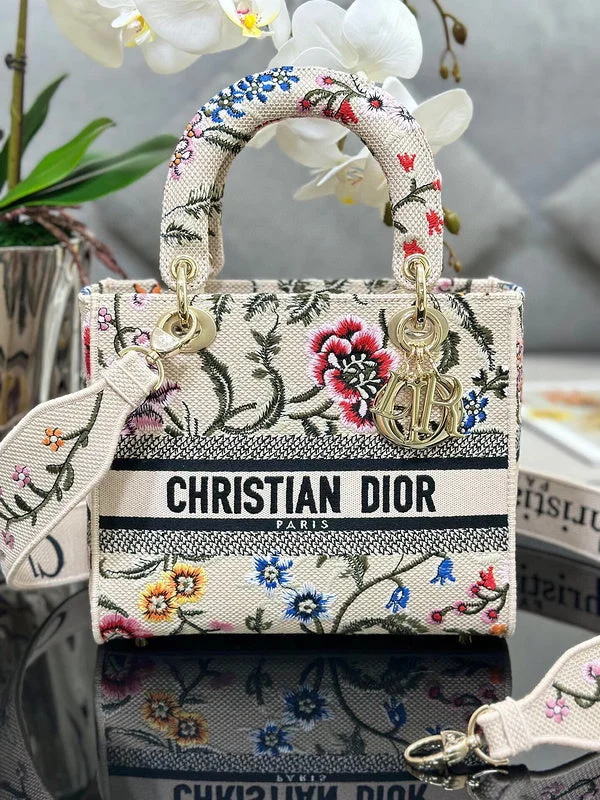 Christian Dior handbags with a detachable mirror for on - the - go touch - upsWF - Dior Bags - 238